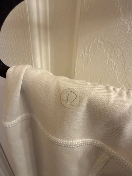 Lululemon Softstreme Pant in Bone - Picture 4 of 6